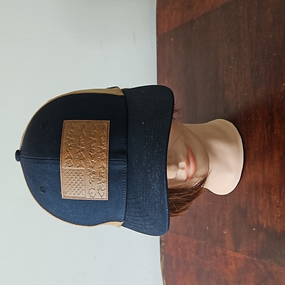 Columbia PHG Game Flag Hunting Camo Flexfit Hat